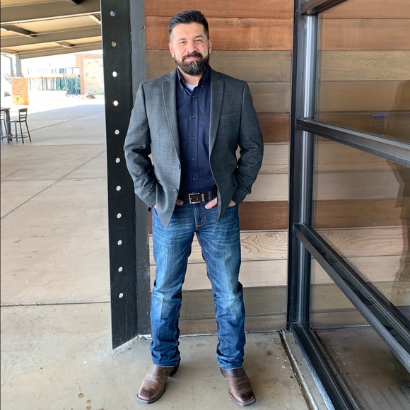 Meet your Posher, Jorge - Picture 1 of 1